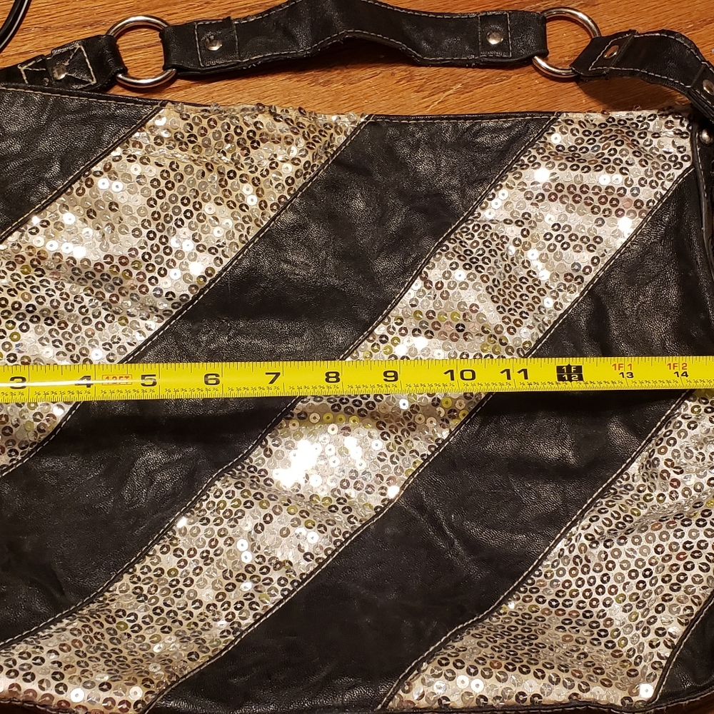 Hand bag